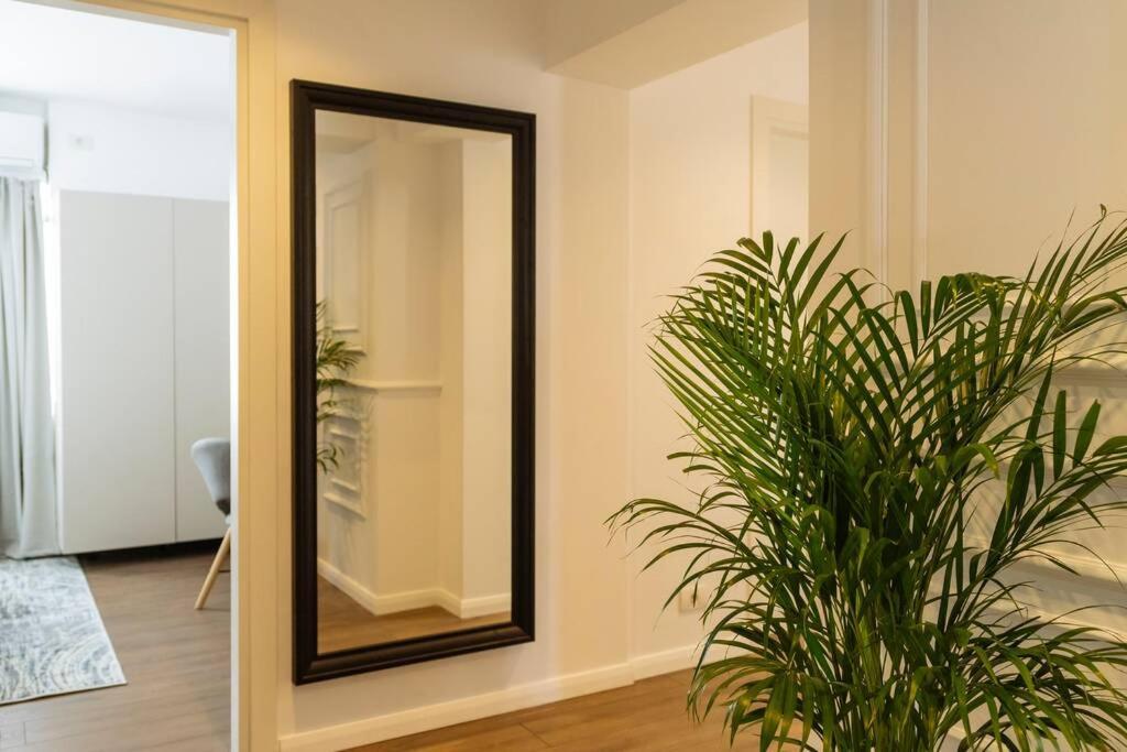 Panoramic Apartment - 4Br - Piata Unirii Bucharest Exterior photo