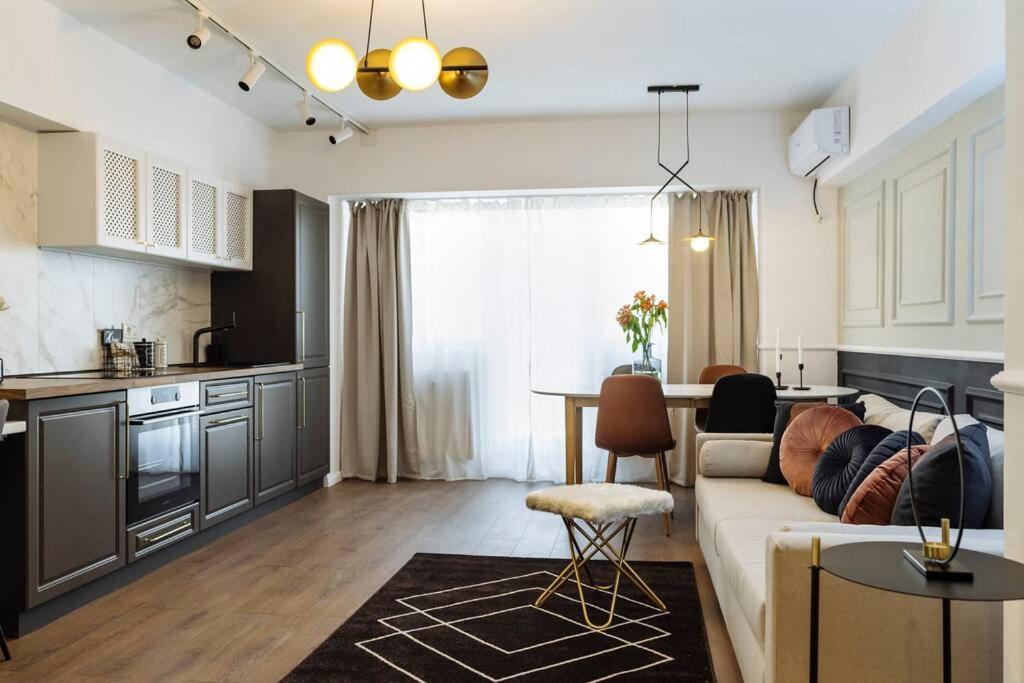 Panoramic Apartment - 4Br - Piata Unirii Bucharest Exterior photo