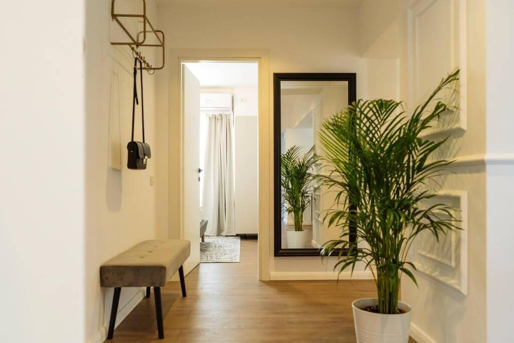 Panoramic Apartment - 4Br - Piata Unirii Bucharest Exterior photo